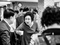 2R_1569650325_A79I3716.jpg